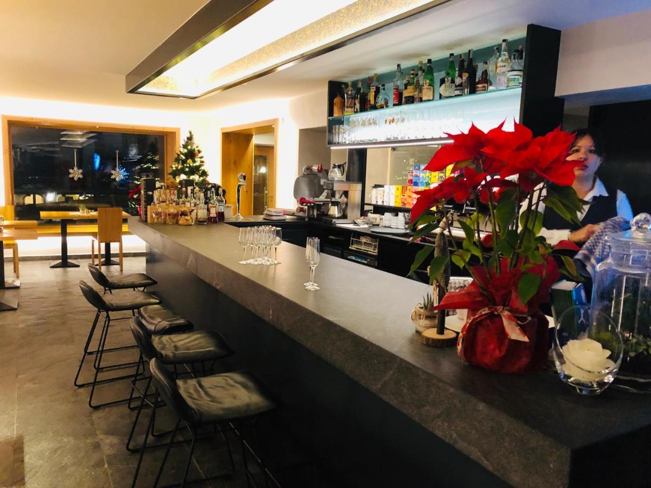 Hotel Silvana Селва ди Вал Гардена Екстериор снимка